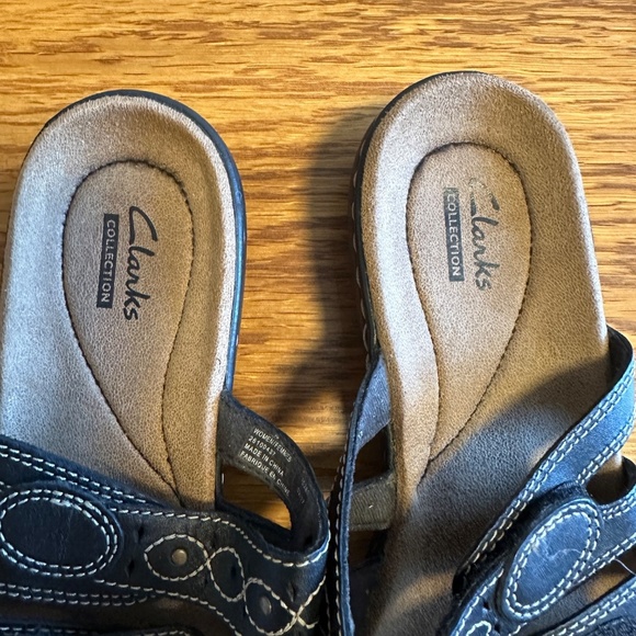 **CLARKS* Brown x Tan Sandals Size 7.5 - Picture 2 of 7